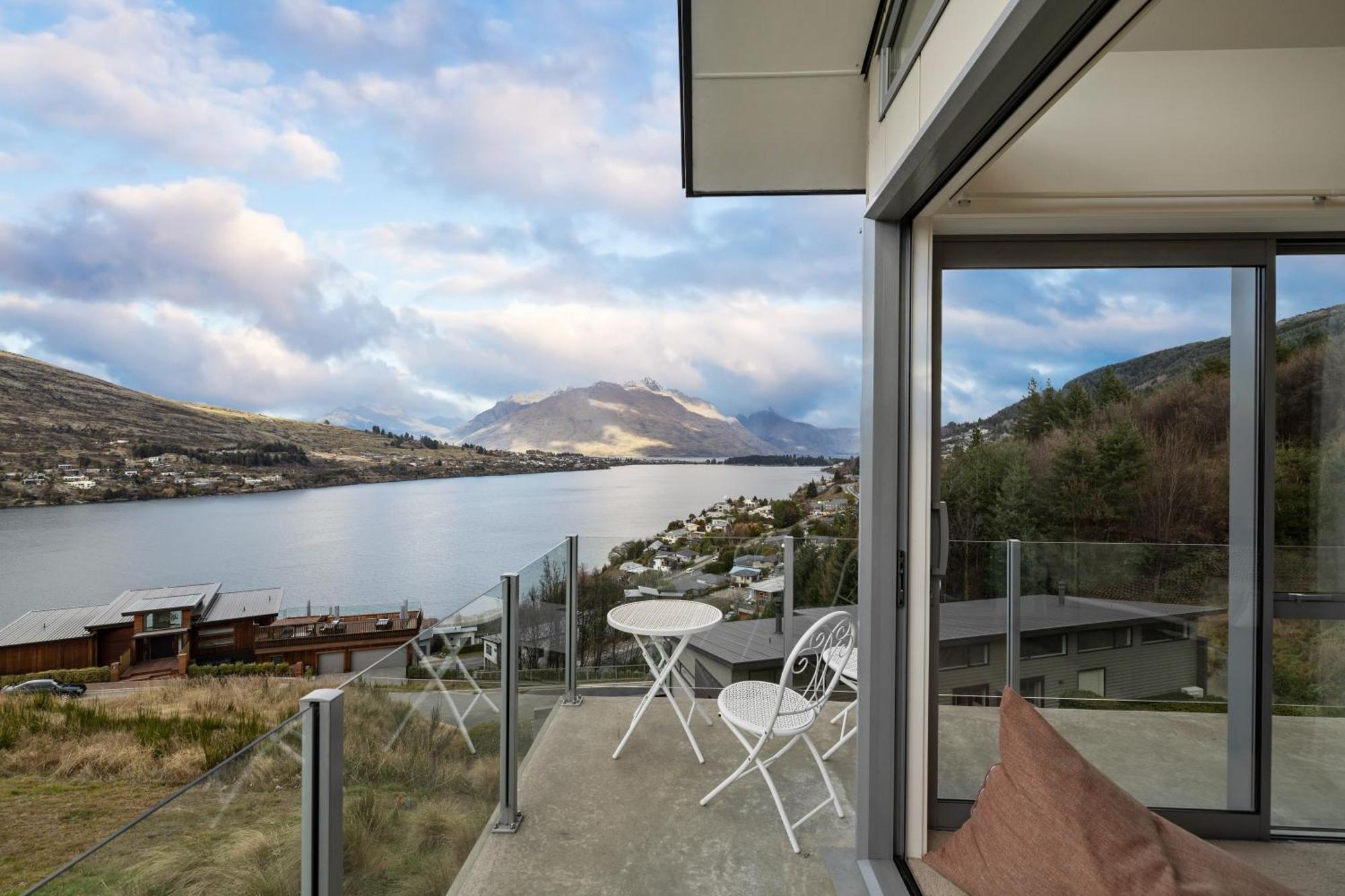 Luxury Away - Summit View Vila Queenstown Exterior foto